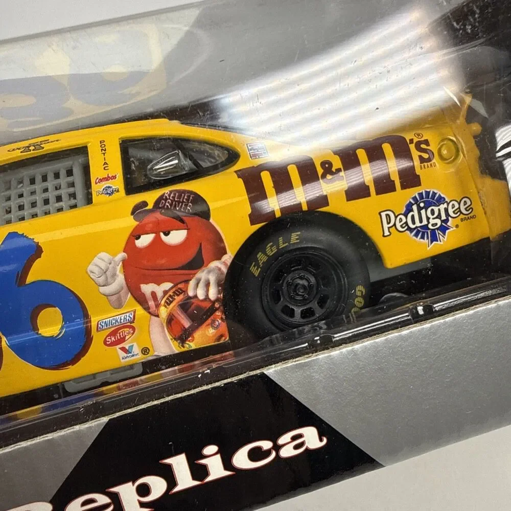 2002 Mattel Ken Schrader #36 M&M's 98 Pontiac Grand Prix 1:24 Diecast Car